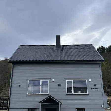 Nordlys Skaland Villa